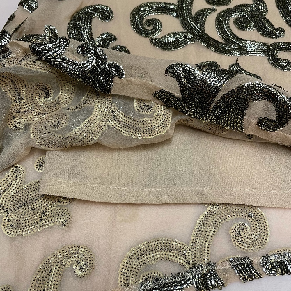 April, May embellished sleeveless top - Small - Picture 6 of 8